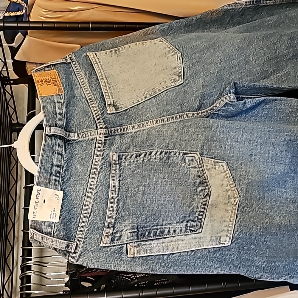 FREE PEOPLE We the Free Cropped Patchwork Jeans - Picture 11 of 12